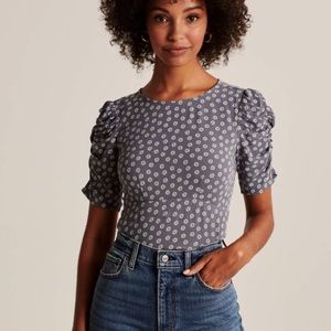 Abercrombie & Fitch Puff-Sleeve Printed Tee